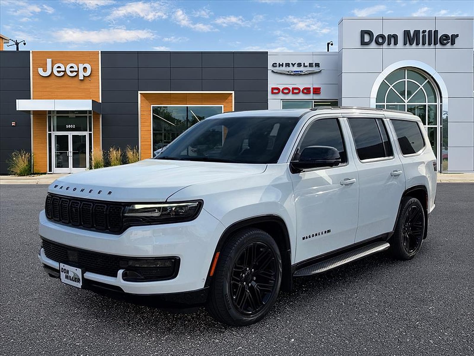 2023 Jeep Wagoneer