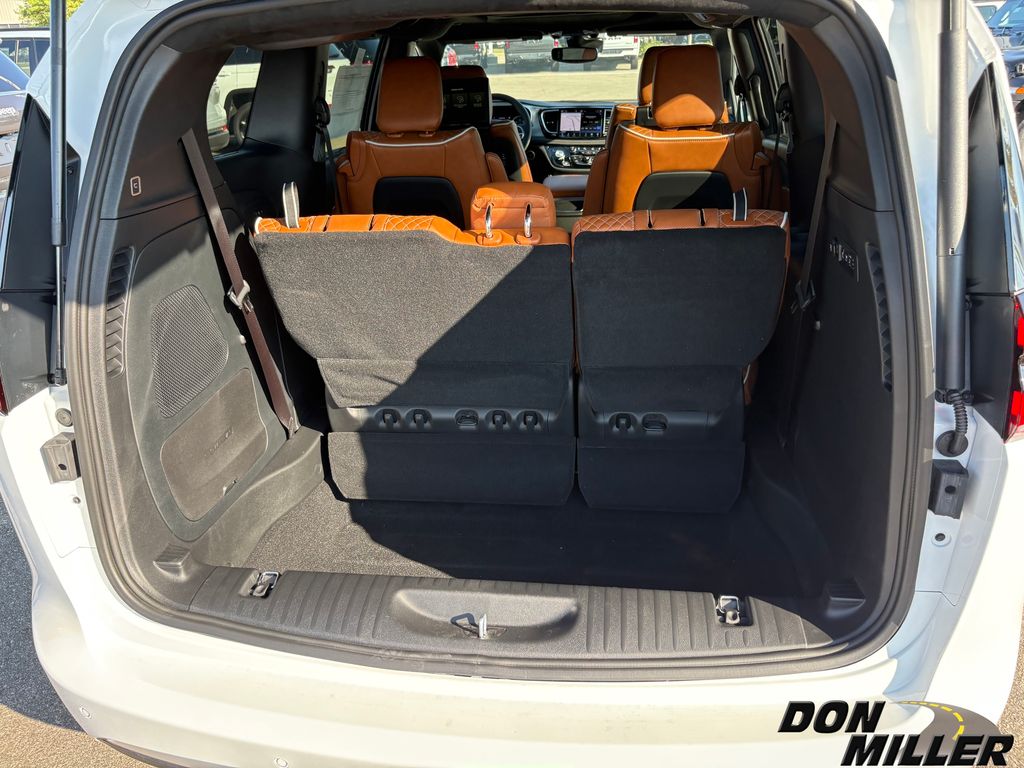 2026 Chrysler Pacifica Pinnacle - Photo 33