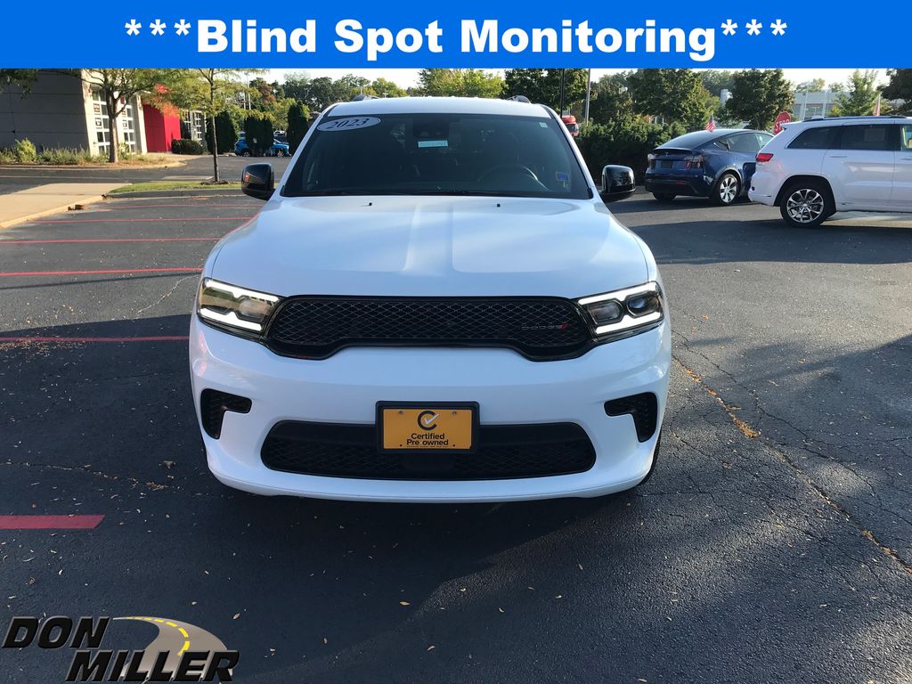 2023 Dodge Durango SXT photo 2
