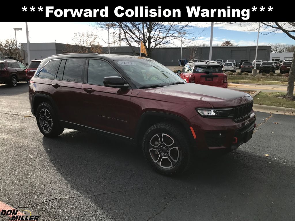 2022 Jeep Grand Cherokee Trailhawk photo 3