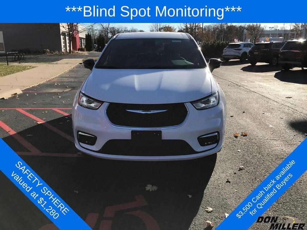 New 2026 Chrysler Pacifica Select Passenger Van