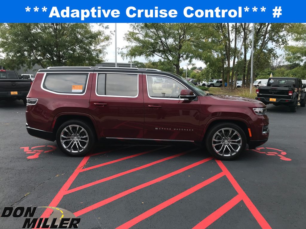 2022 Jeep Grand Wagoneer II photo 4