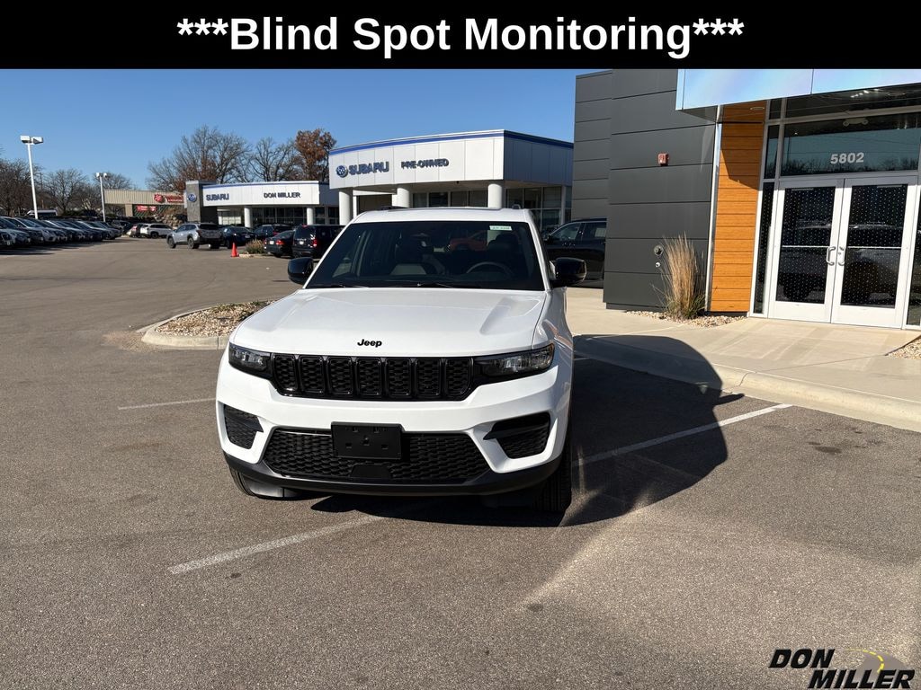 New 2025 Jeep Grand Cherokee Laredo Sport Utility