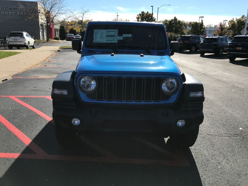 New 2026 Jeep Wrangler 4-DOOR SPORT S Sport Utility