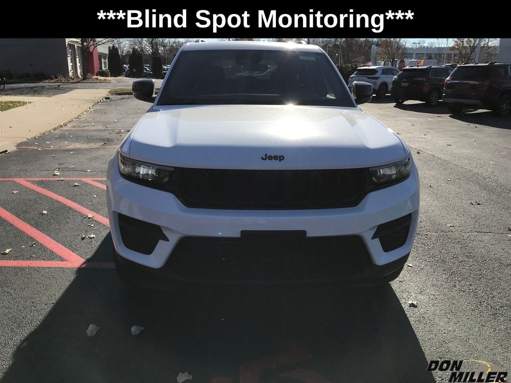 New 2025 Jeep Grand Cherokee Laredo Sport Utility