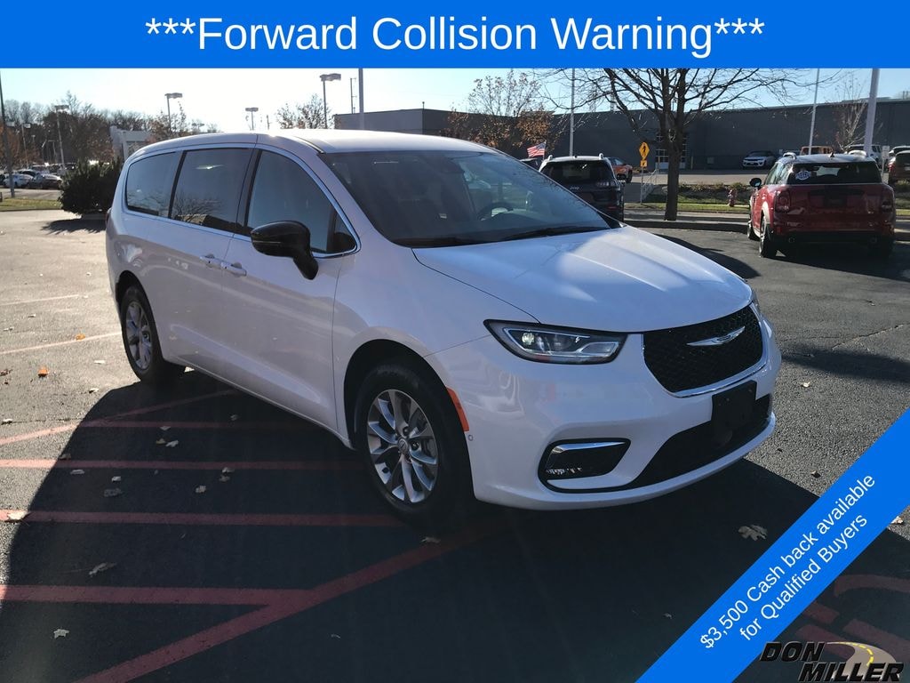 New 2026 Chrysler Pacifica Select Passenger Van