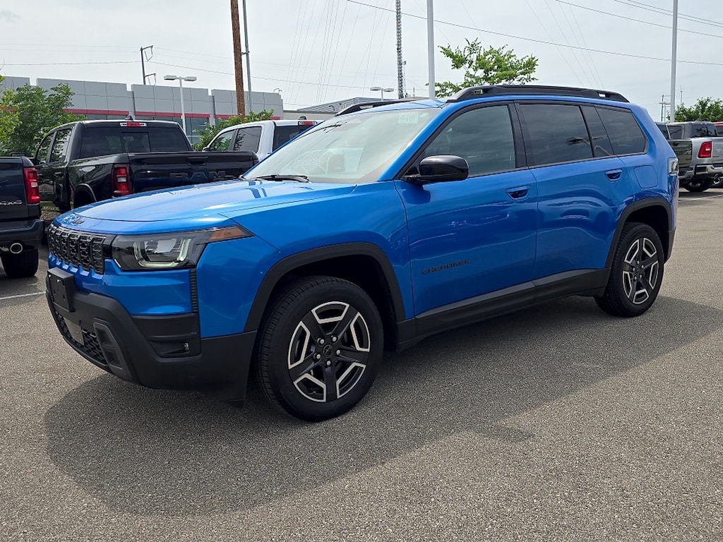 New 2026 Jeep Cherokee Laredo Sport Utility