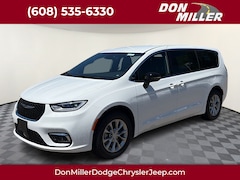 New 2026 Chrysler Pacifica Select AWD Passenger Van 266139 for Lease near Fitchburg, WI, at Don Miller Dodge Chrysler Jeep Ram