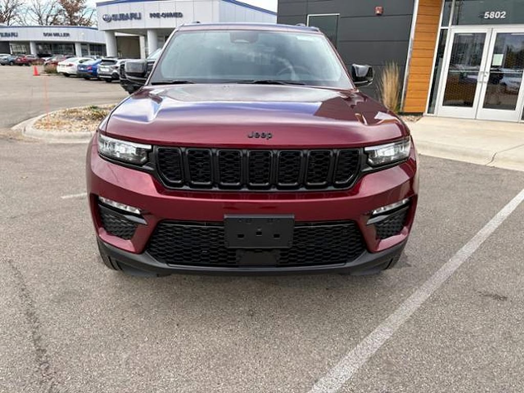 New 2025 Jeep Grand Cherokee Limited 4x4 Sport Utility