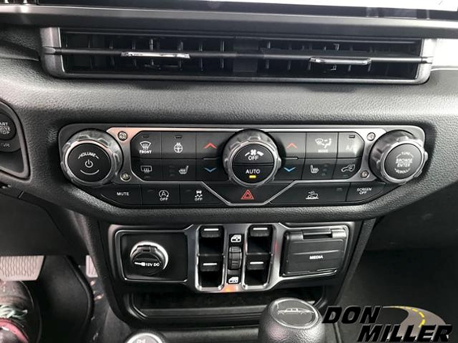 2025 Jeep Gladiator Sport S - Photo 20