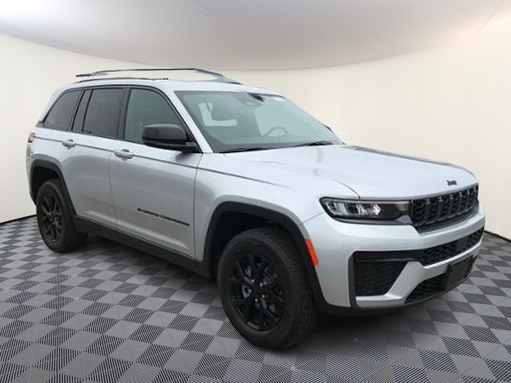 New 2026 Jeep Grand Cherokee Laredo Altitude Sport Utility