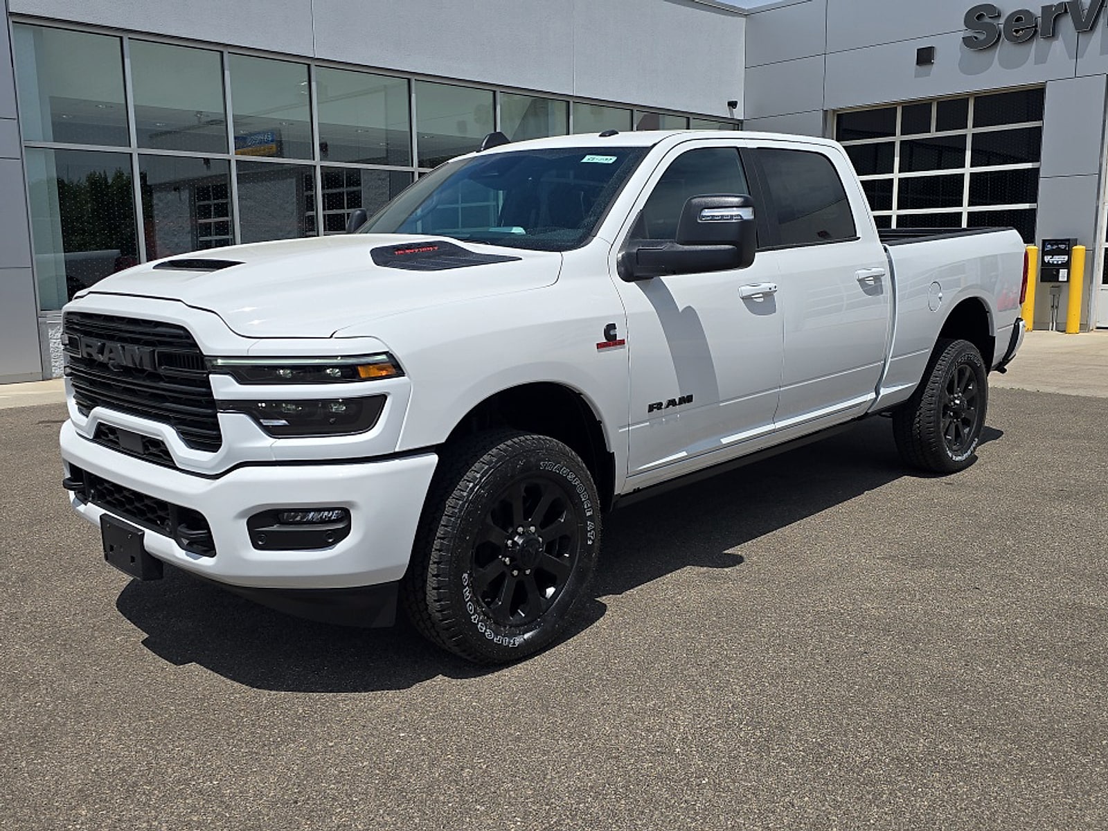 2026 RAM 2500 Laramie 4X4 Crew Cab SWB's photo