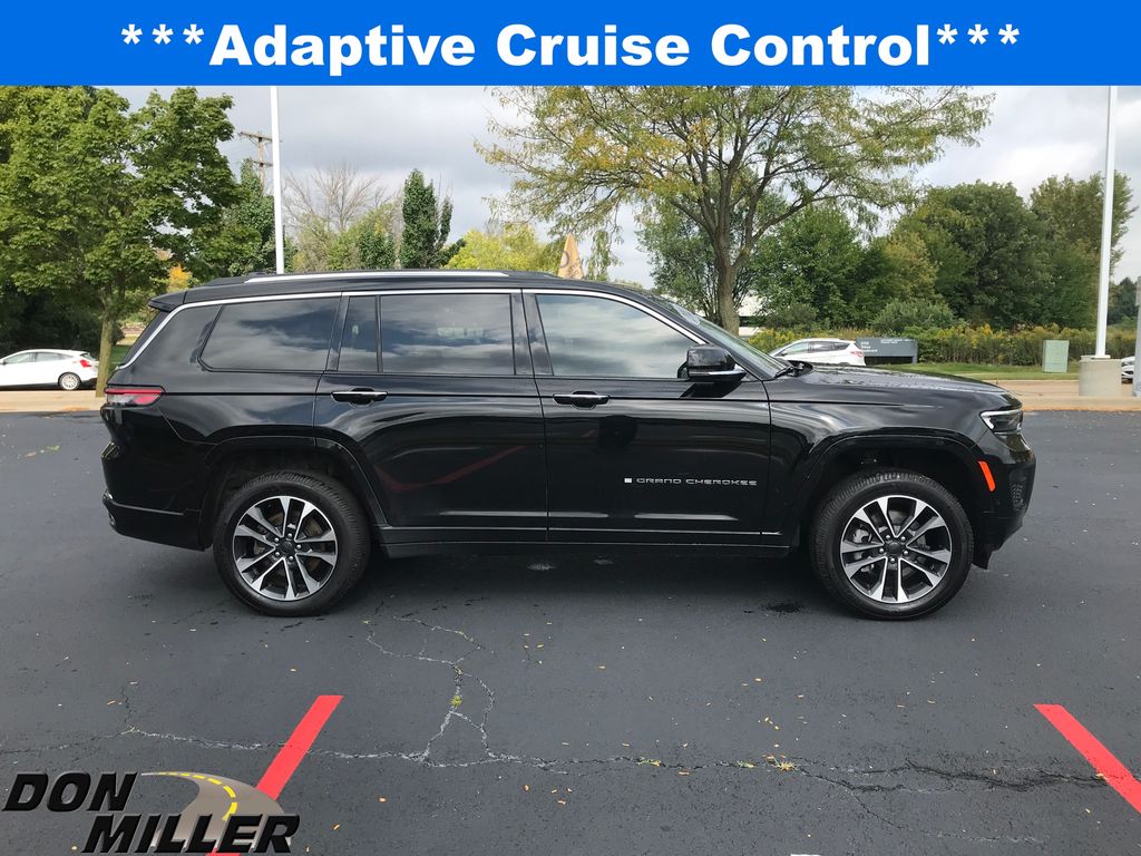 2023 Jeep Grand Cherokee Overland photo 4