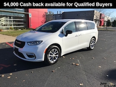 New 2026 Chrysler Pacifica Select Passenger Van 266030 for Lease near Fitchburg, WI, at Don Miller Dodge Chrysler Jeep Ram