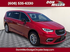 New 2026 Chrysler Pacifica Select AWD Passenger Van 266142 for Lease near Fitchburg, WI, at Don Miller Dodge Chrysler Jeep Ram