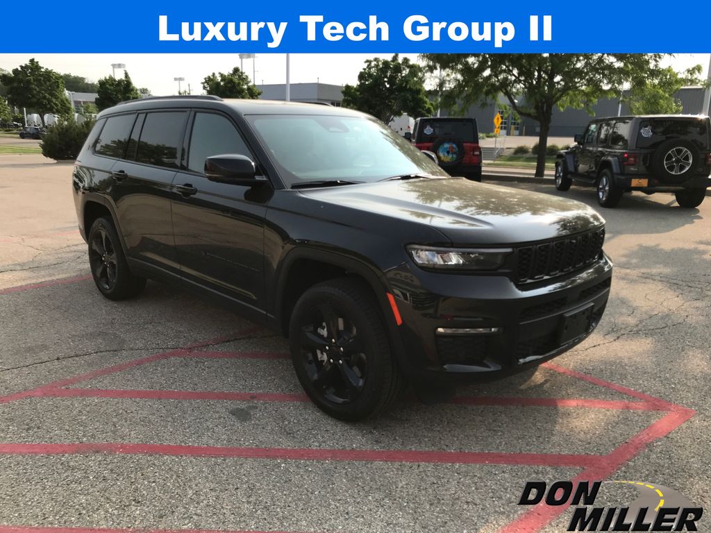 2025 Jeep Grand Cherokee Limited photo 3