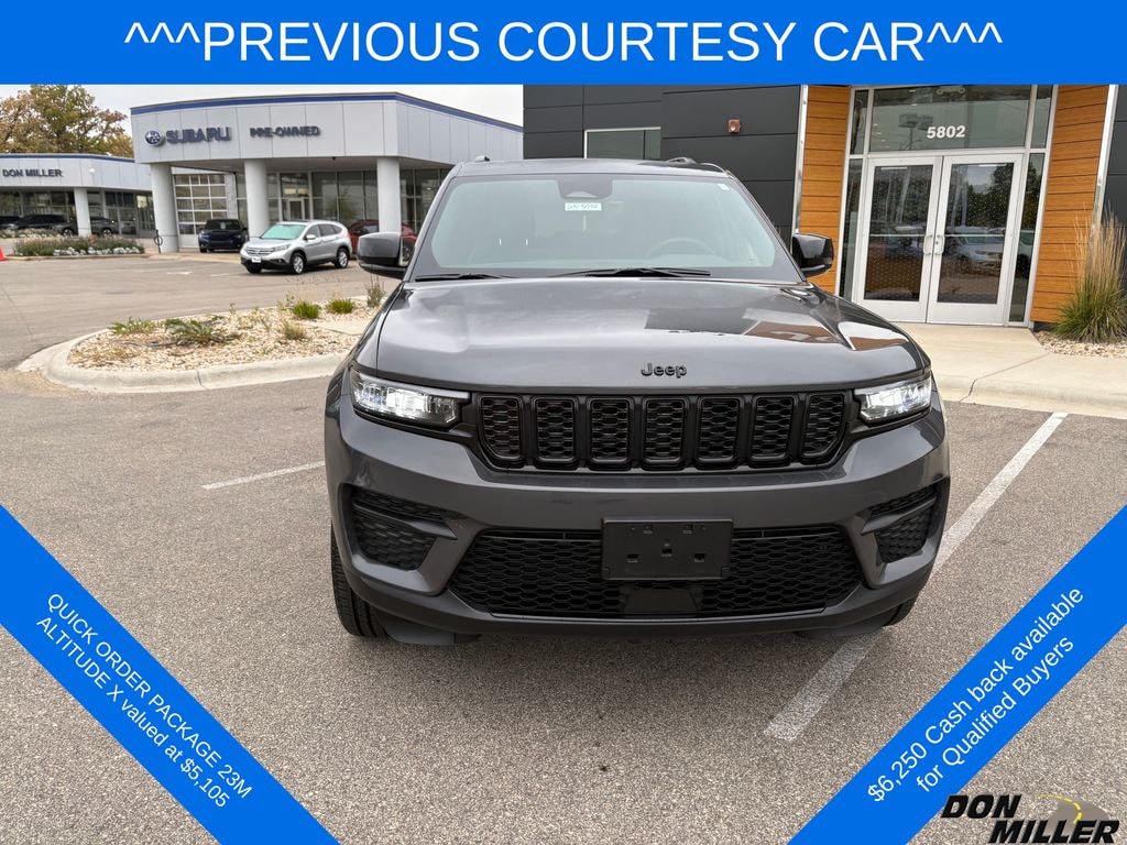 New 2025 Jeep Grand Cherokee Laredo Sport Utility