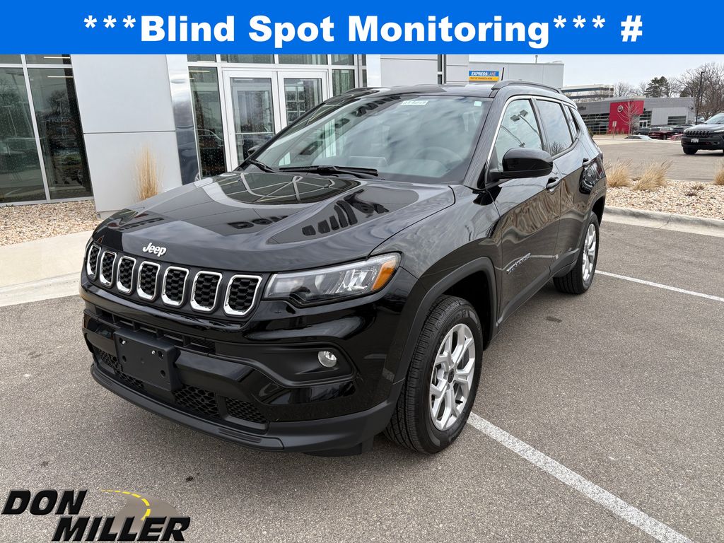 2025 Jeep Compass Latitude photo 3