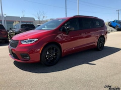 New 2026 Chrysler Pacifica Select Passenger Van 266172 for Lease near Fitchburg, WI, at Don Miller Dodge Chrysler Jeep Ram