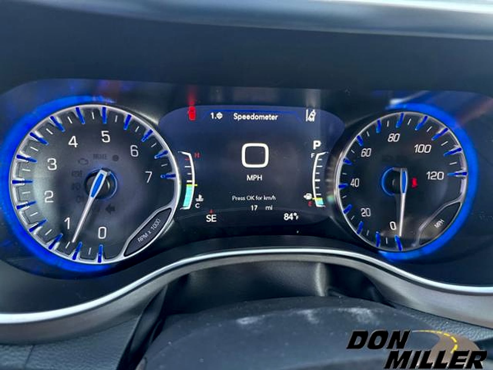 2026 Chrysler Pacifica Pinnacle - Photo 17