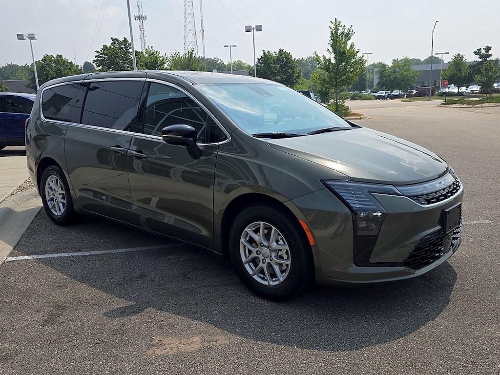New 2027 Chrysler Pacifica Select Passenger Van