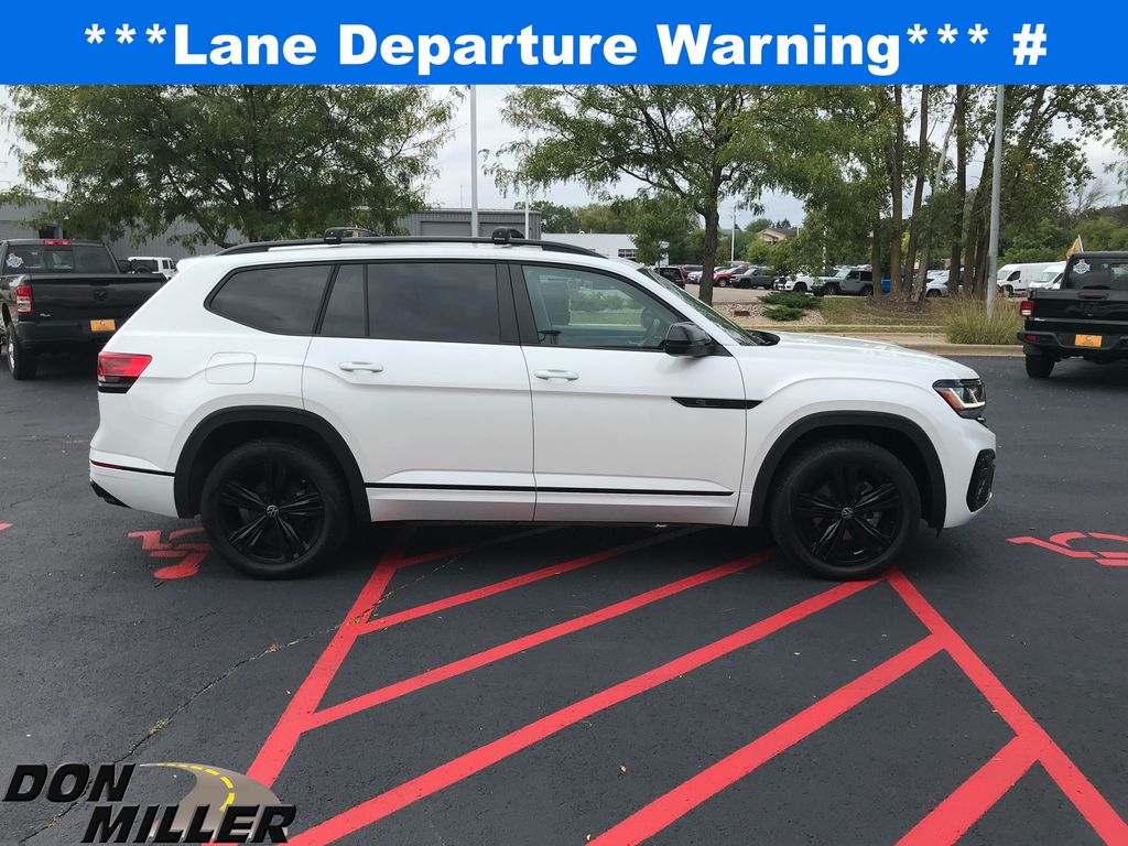 2023 Volkswagen Atlas V6 SEL R-Line photo 2