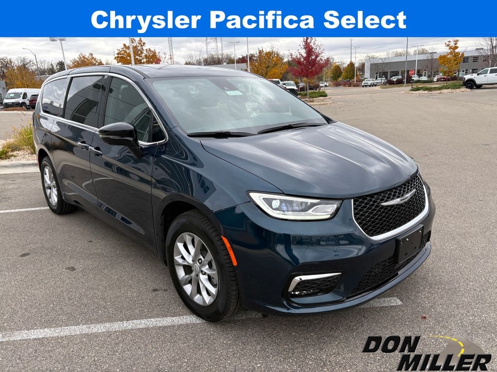 New 2025 Chrysler Pacifica Select Passenger Van