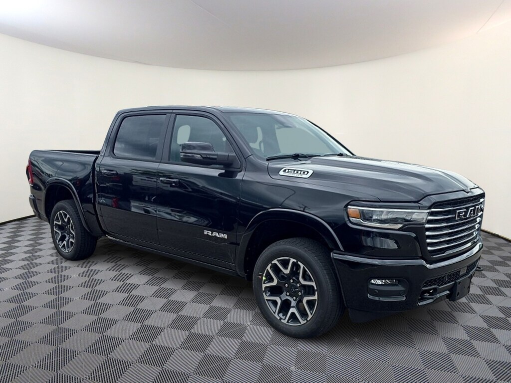 New 2026 Ram 1500 Laramie Crew Cab 4x4 5’7” Box Pickup