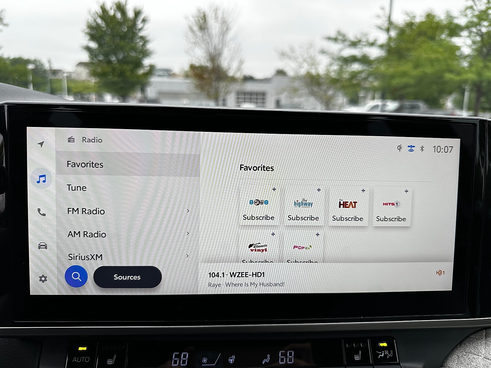2026 Toyota Camry XLE - Photo 19