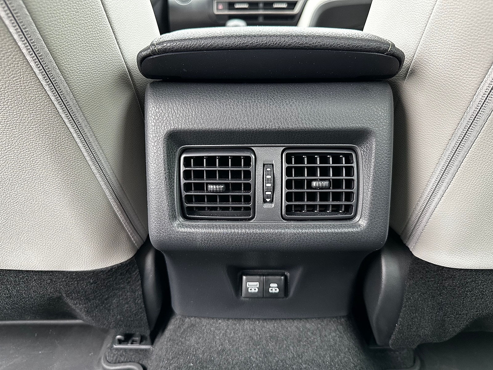2026 Toyota Camry XLE - Photo 14