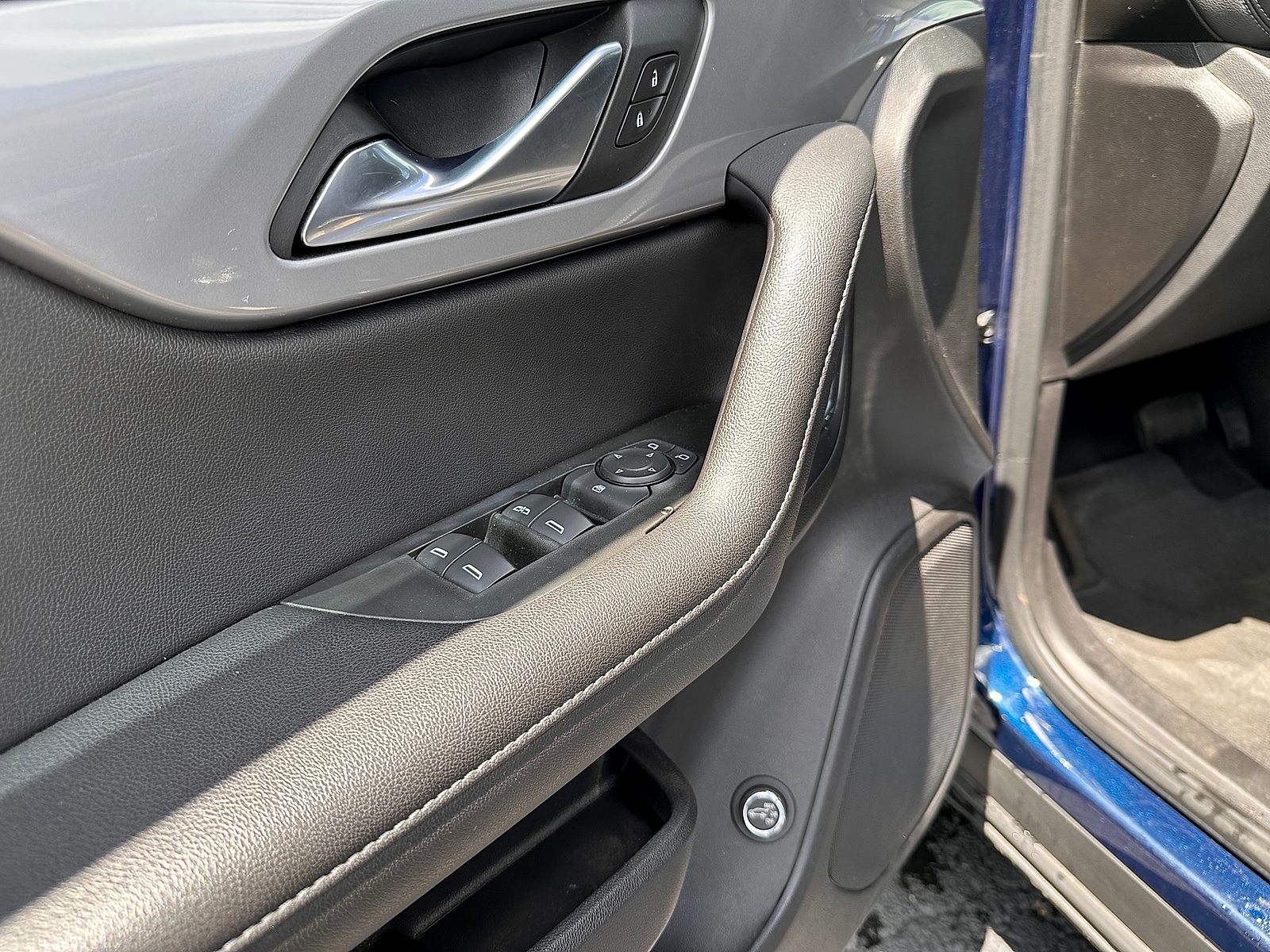 2022 Chevrolet Blazer 2LT - Photo 15