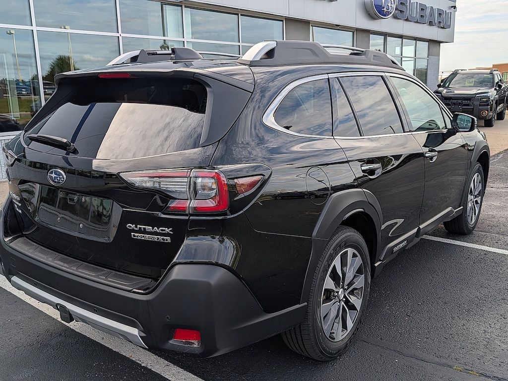Used 2025 Subaru Outback Touring XT SUV