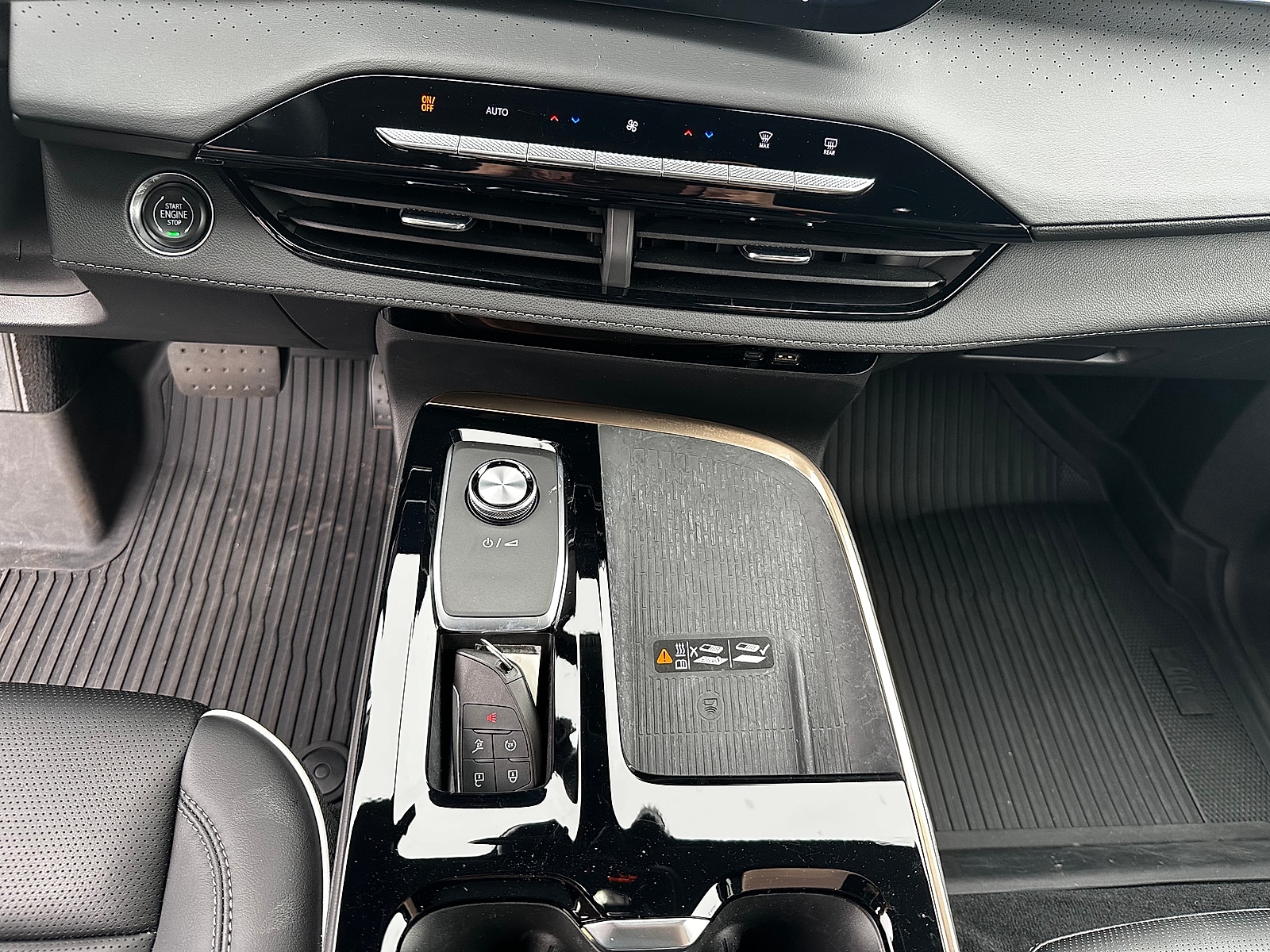 2025 Buick Enclave Avenir - Photo 21