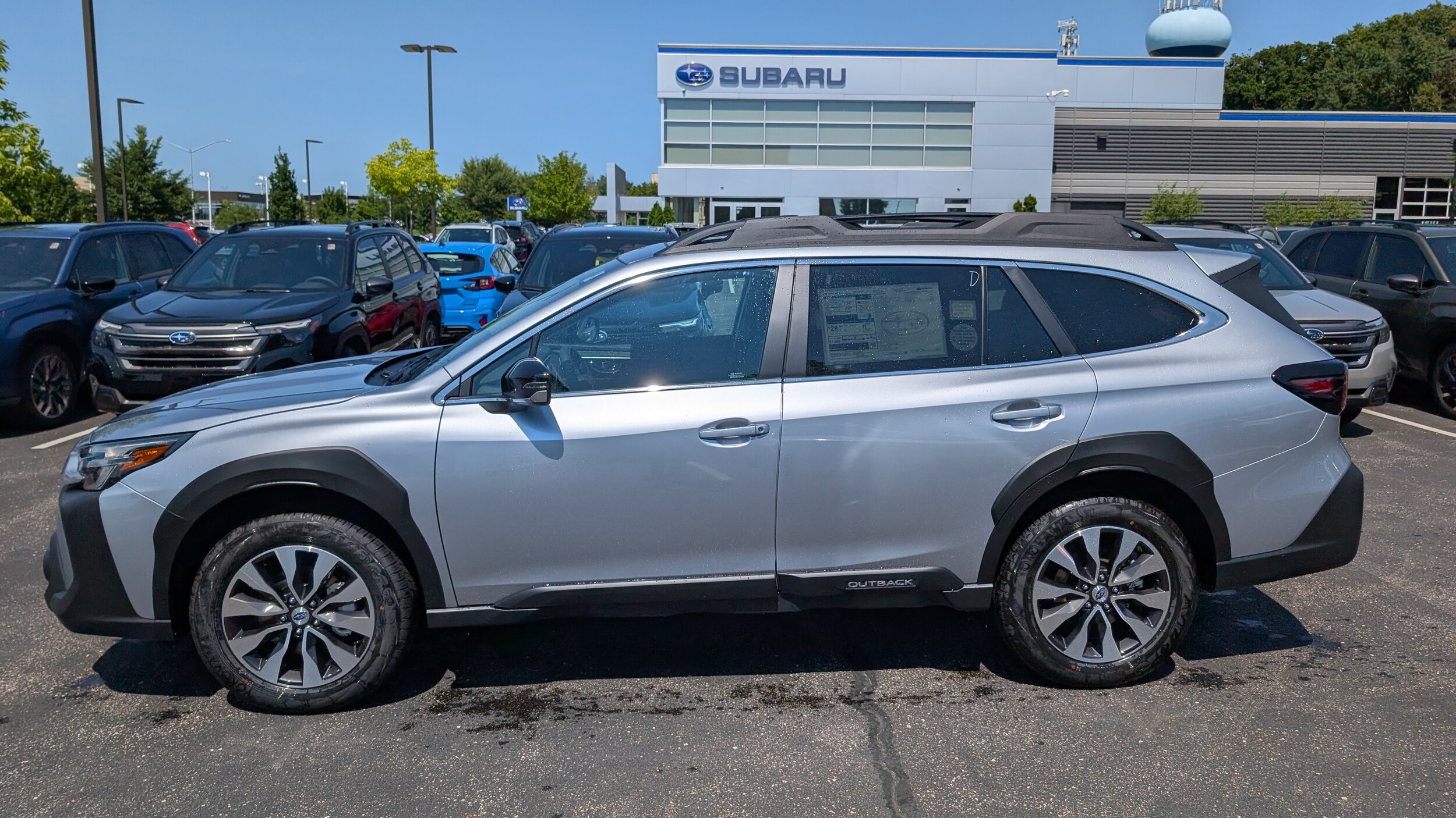 2025 Subaru Outback Limited photo 4
