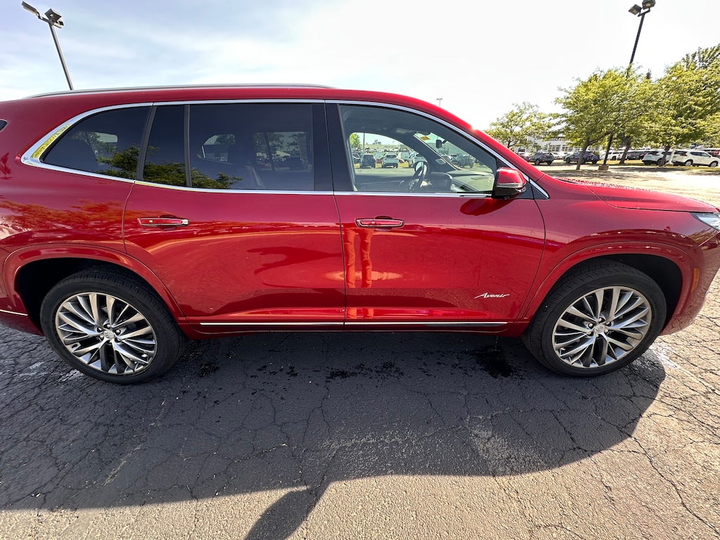 Used 2025 Buick Enclave Avenir FWD SUV