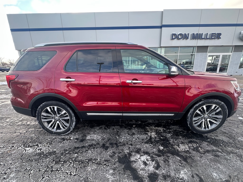 Used 2017 Ford Explorer Platinum SUV