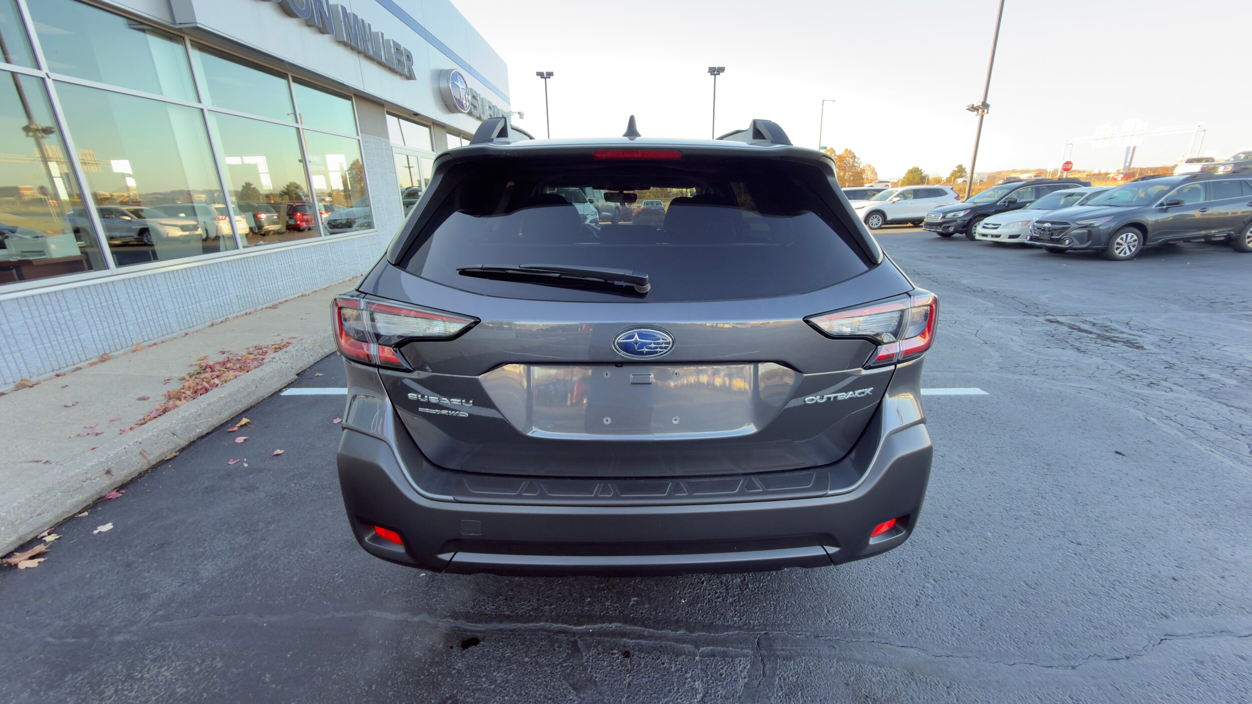 2025 Subaru Outback Premium photo 2