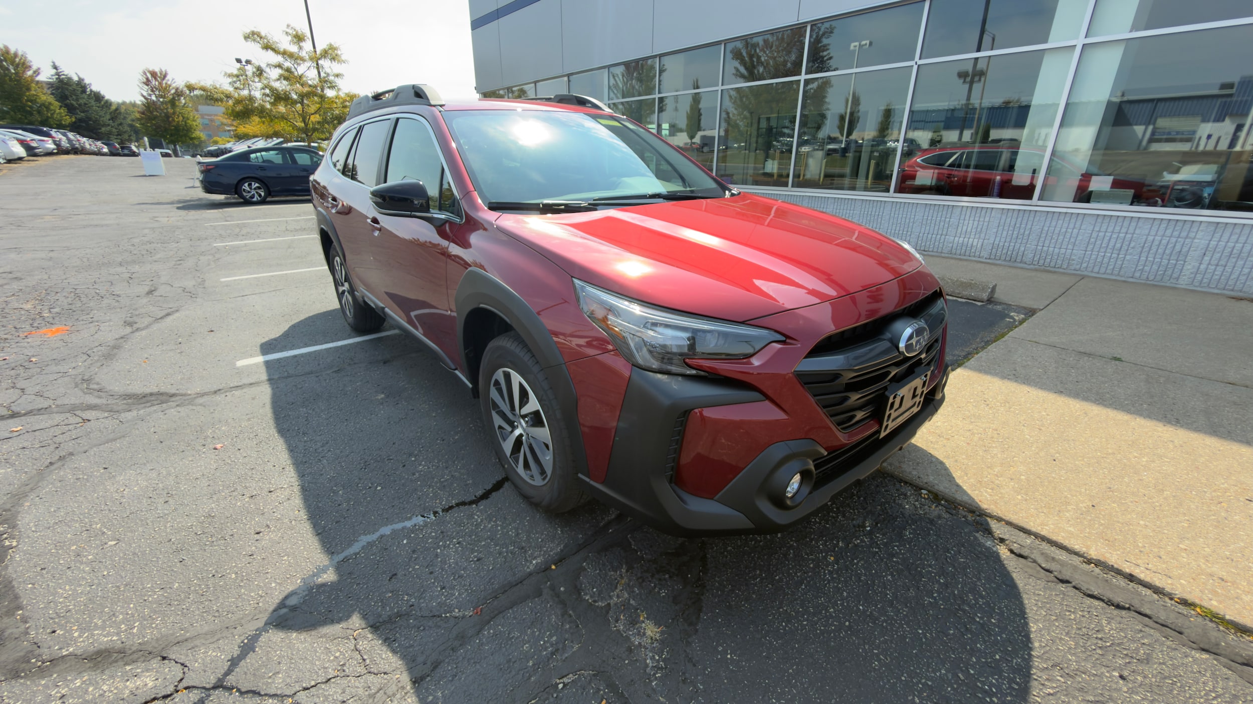 2025 Subaru Outback Premium's photo