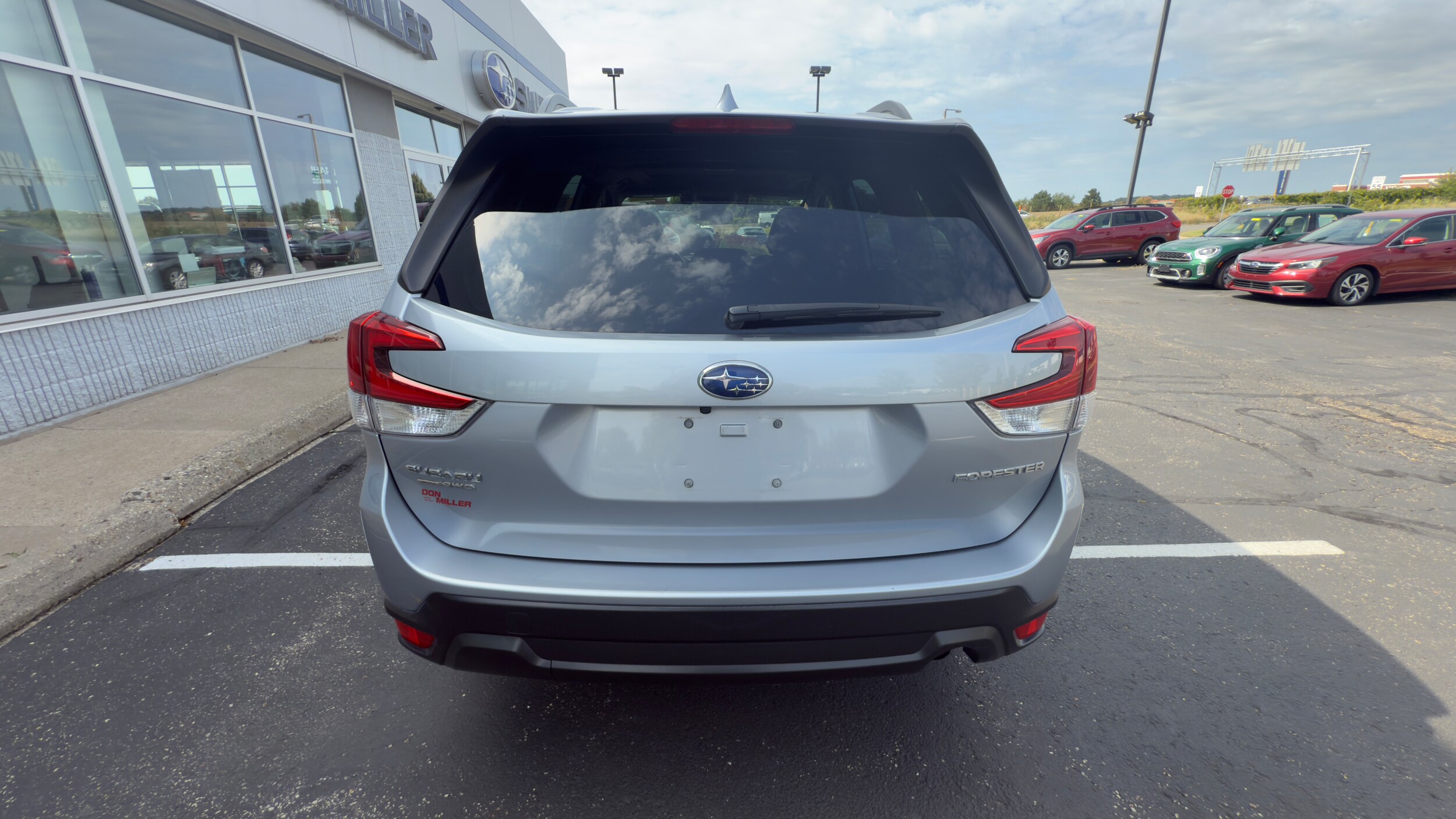 2021 Subaru Forester Premium photo 3