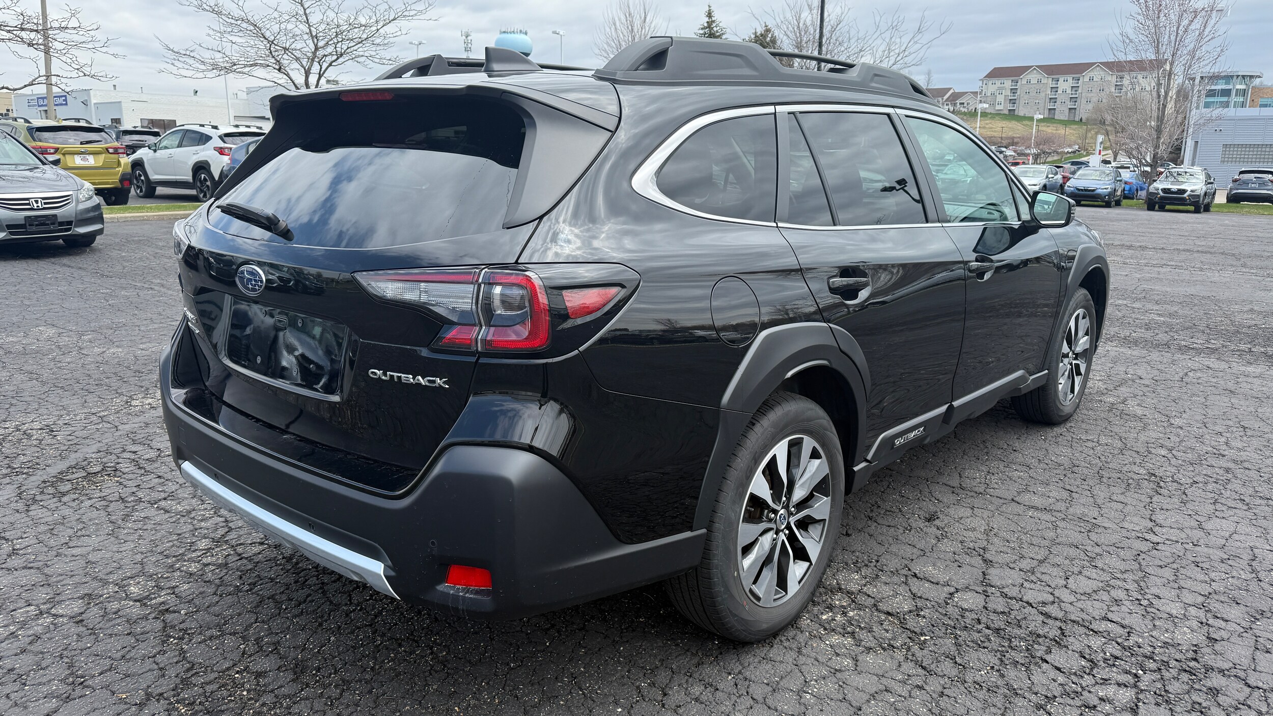 2023 Subaru Outback Limited photo 2