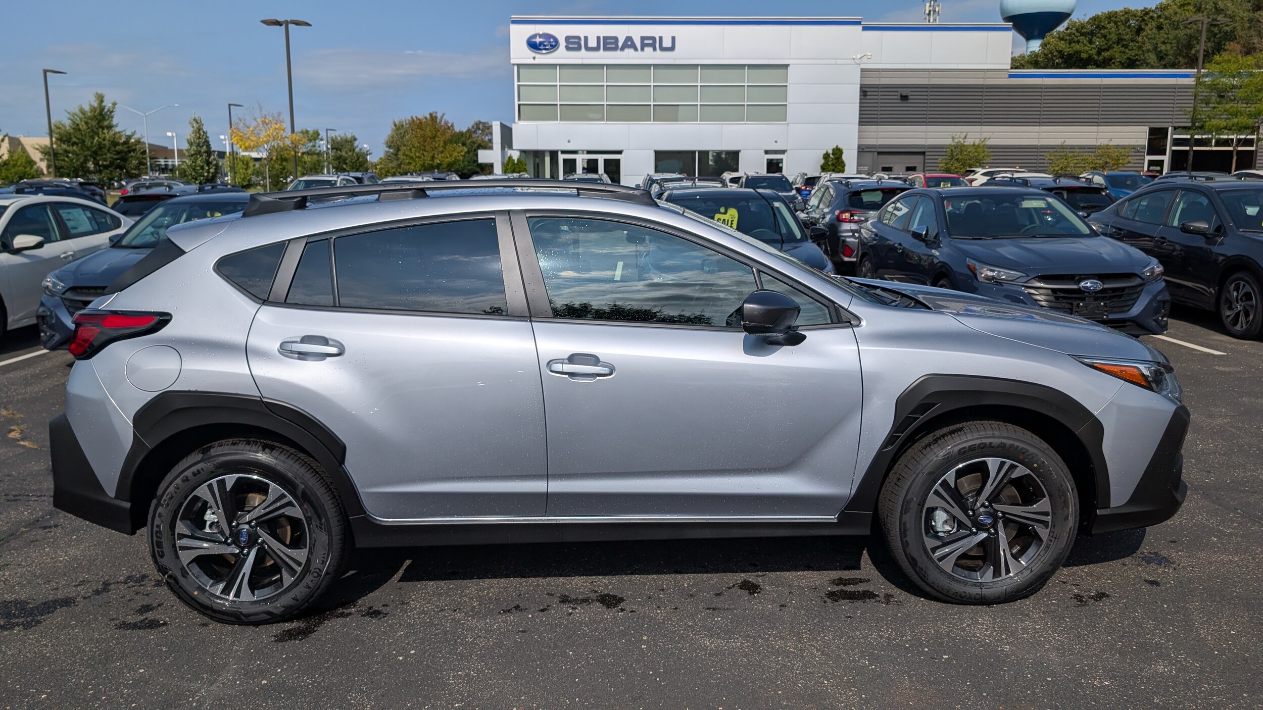 2025 Subaru Crosstrek Premium photo 2