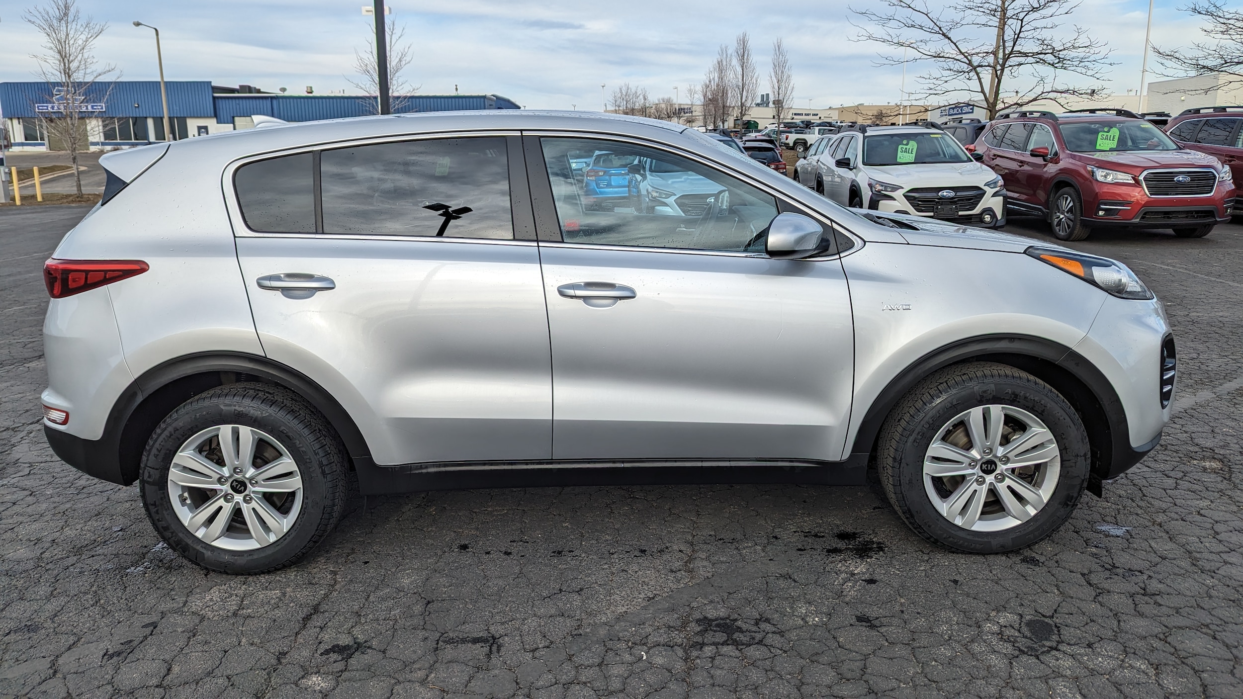 Used 2019 Kia Sportage LX with VIN KNDPMCAC4K7549336 for sale in Madison, WI