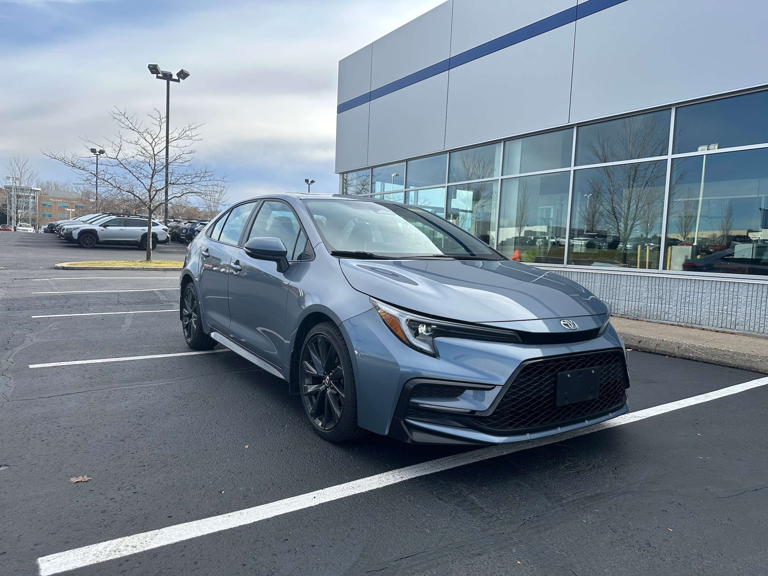 2023 Toyota Corolla SE's photo