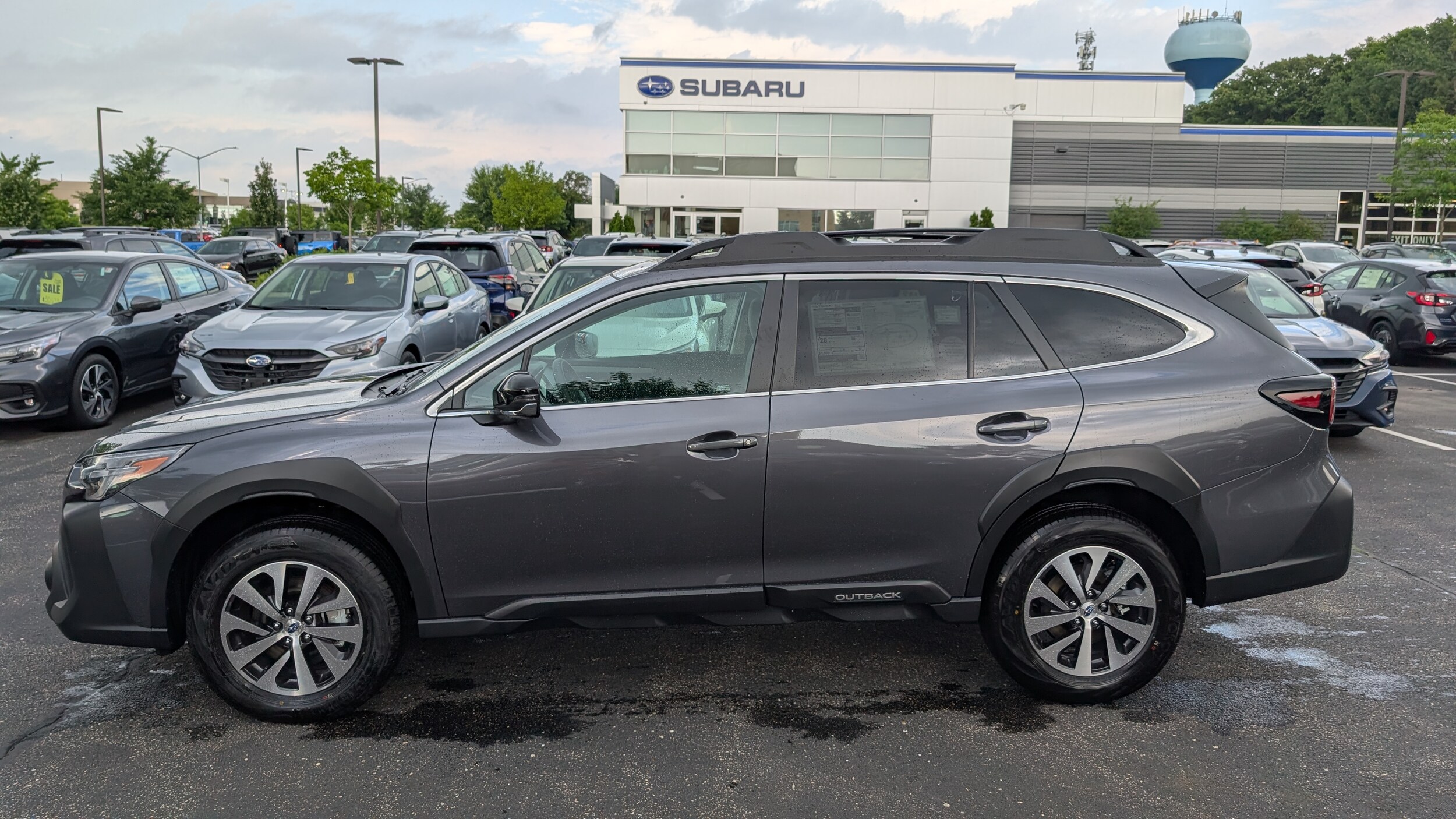 2025 Subaru Outback Premium photo 3