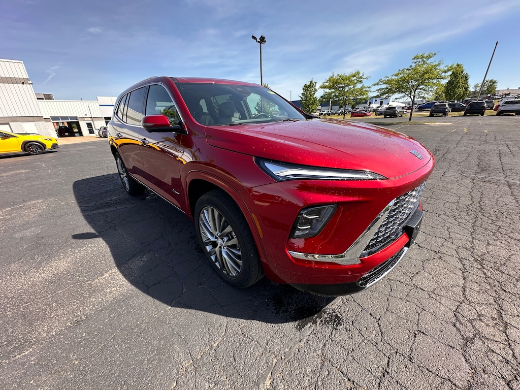 Used 2025 Buick Enclave Avenir FWD SUV