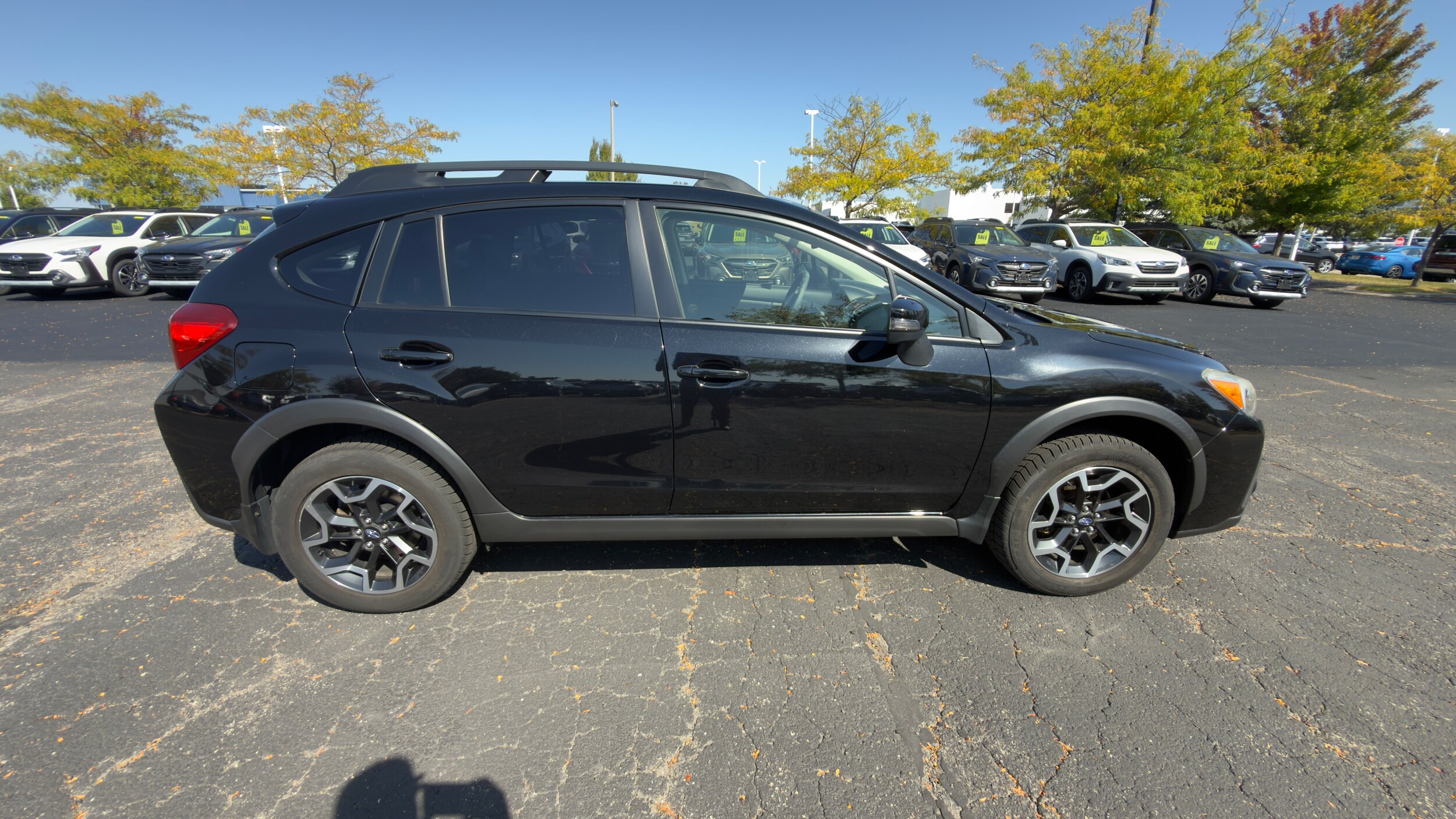 2016 Subaru Crosstrek Limited photo 2
