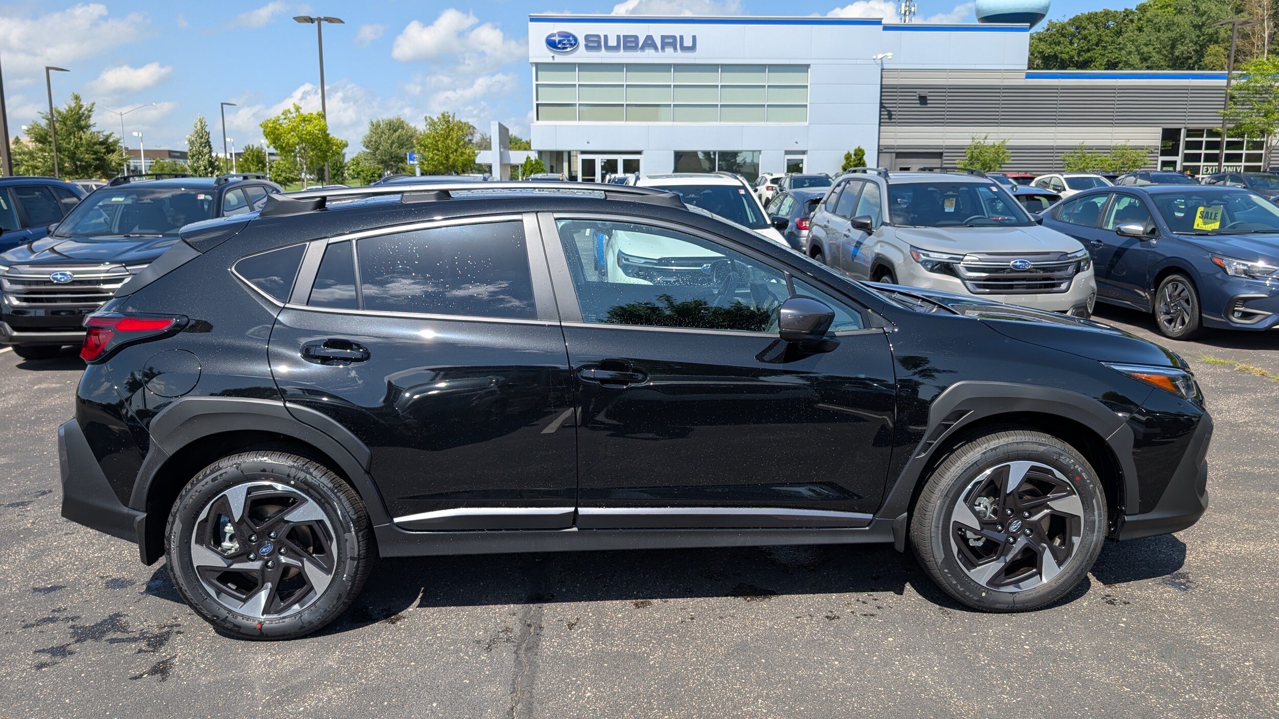 2025 Subaru Crosstrek Limited photo 2