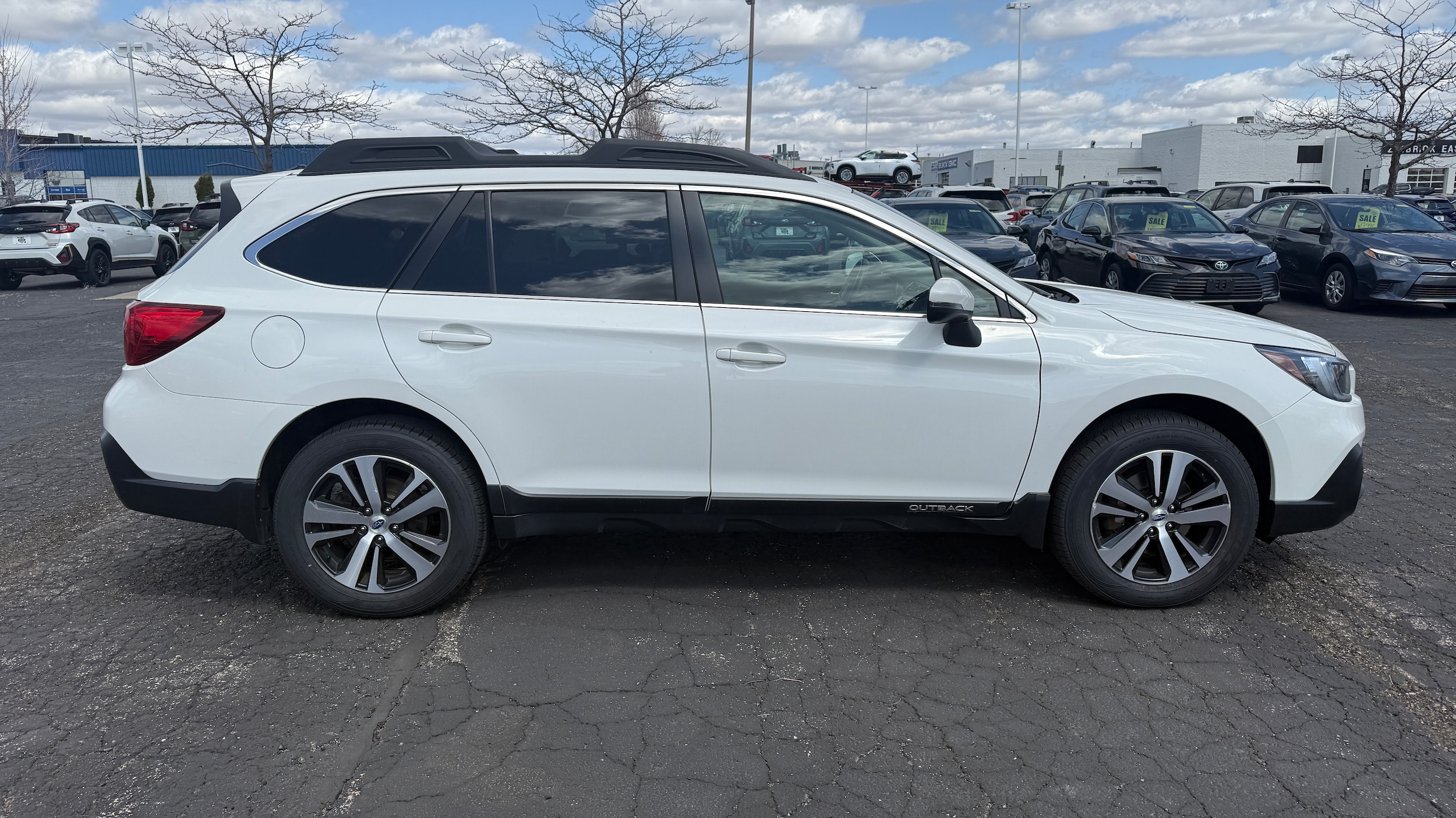 Used 2018 Subaru Outback Limited with VIN 4S4BSAKC3J3362738 for sale in Madison, WI