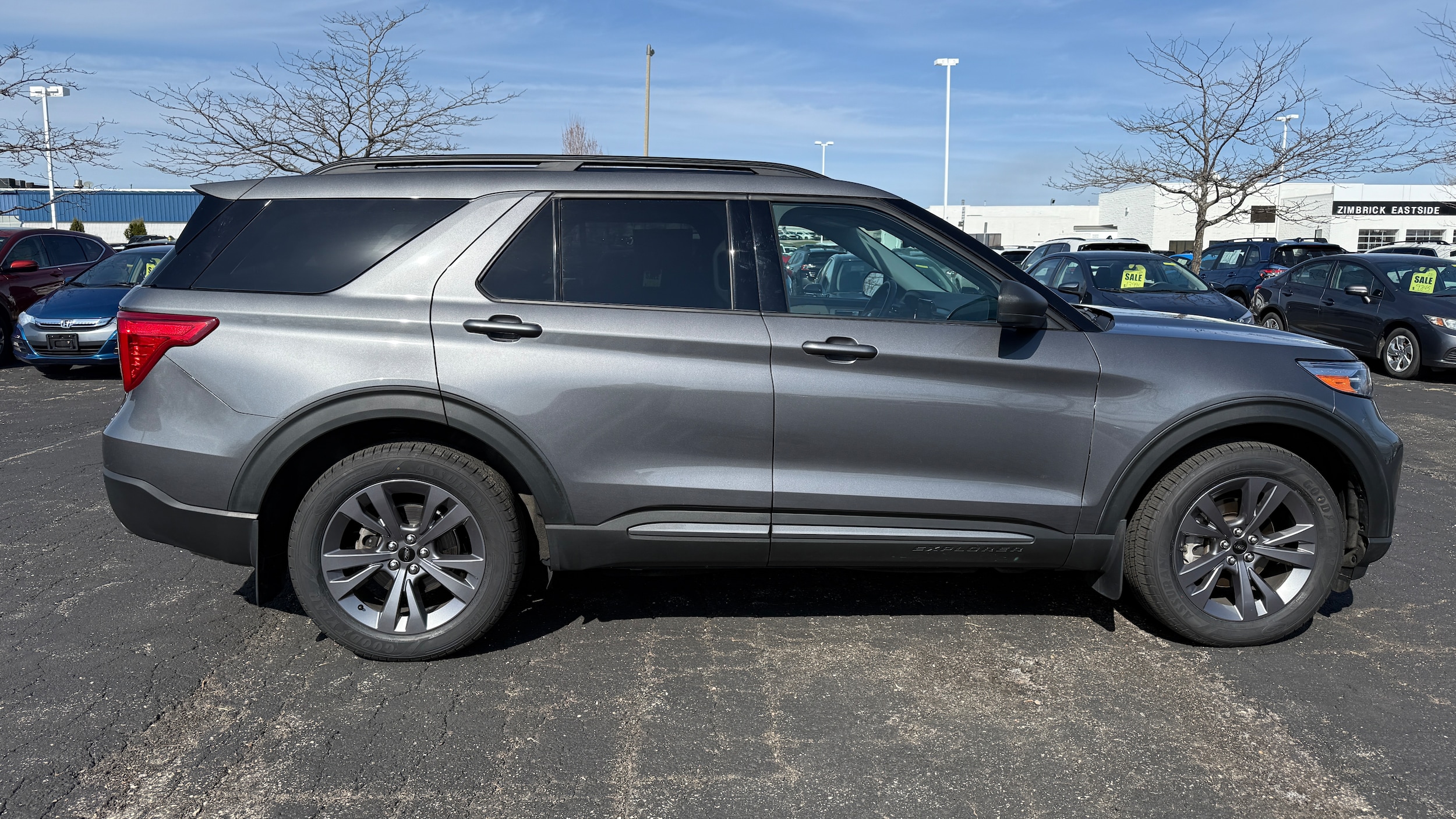 Used 2021 Ford Explorer XLT with VIN 1FMSK8DHXMGC05125 for sale in Madison, WI