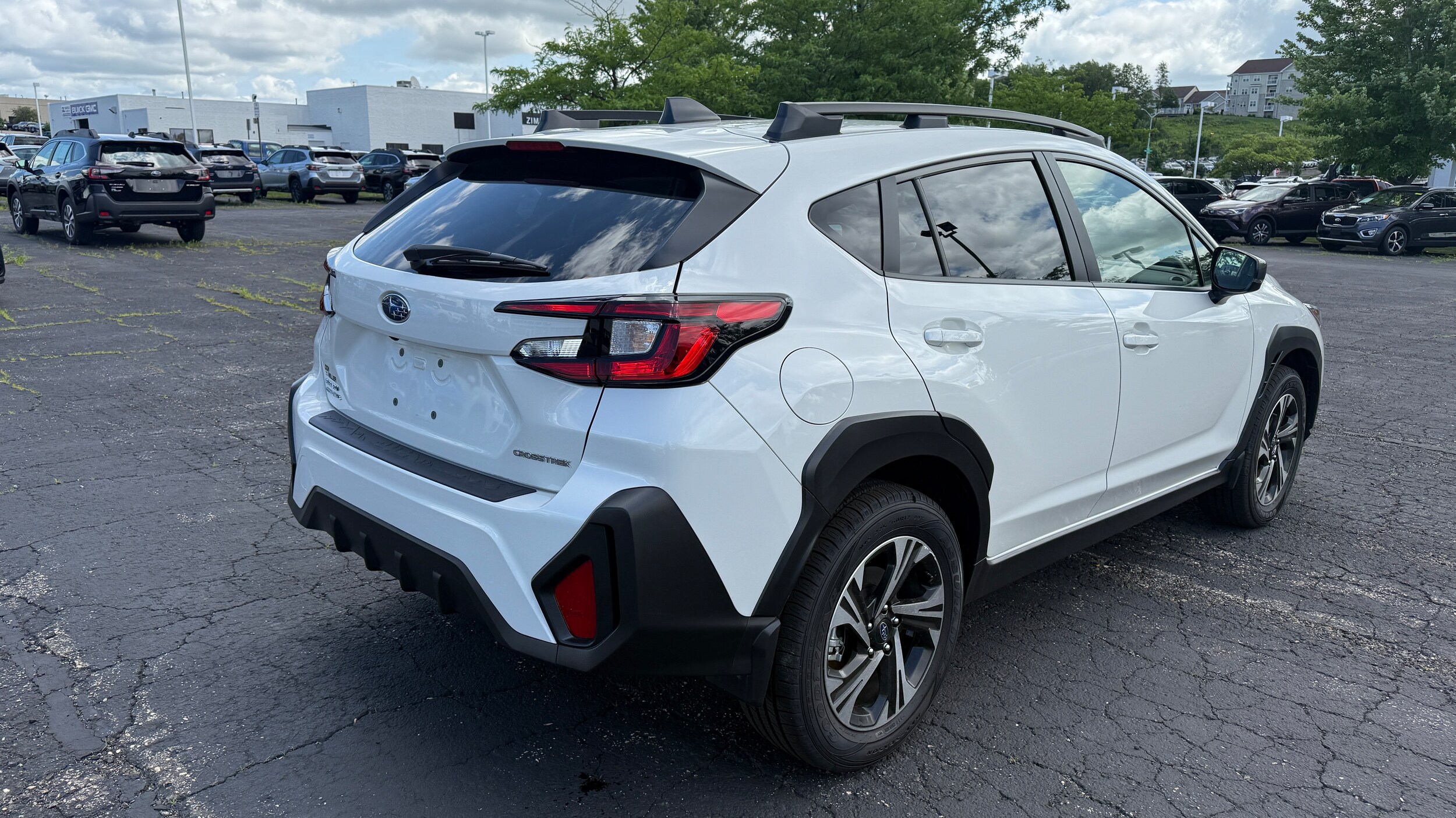 2024 Subaru Crosstrek Premium photo 3
